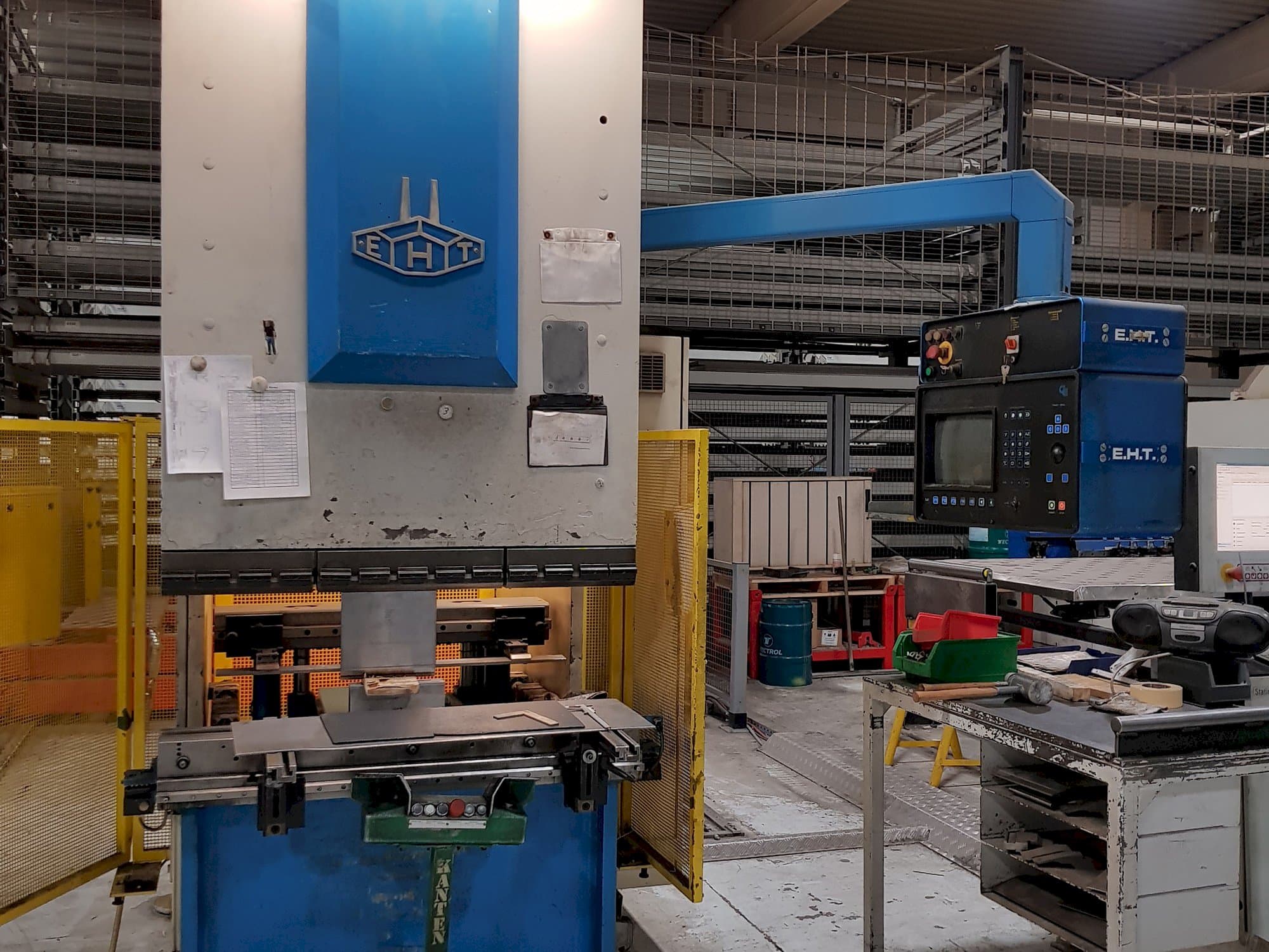 A EHT EHP 5.5-12  gép elölnézete