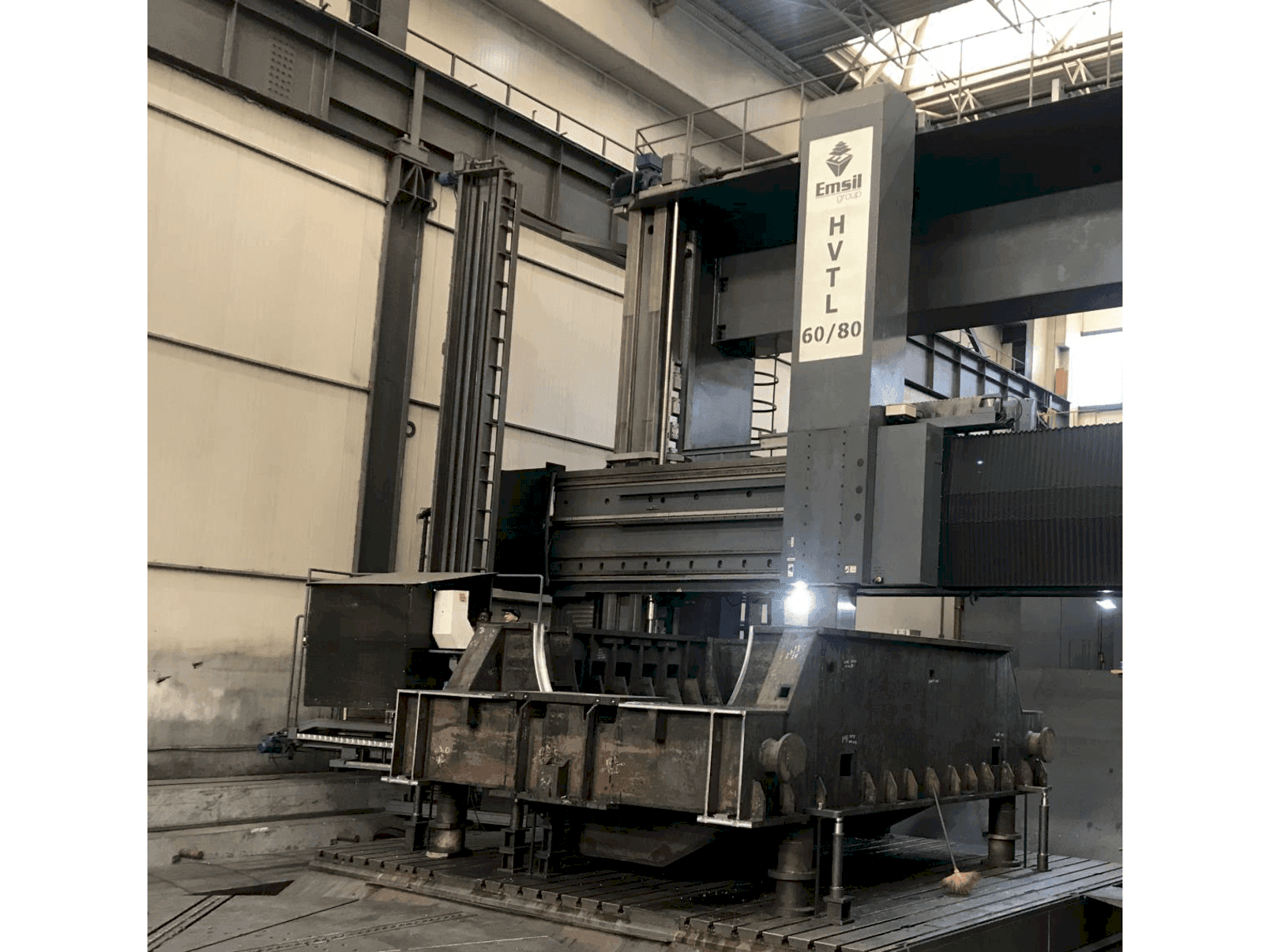 A Emsil HVTL 60/80  gép elölnézete