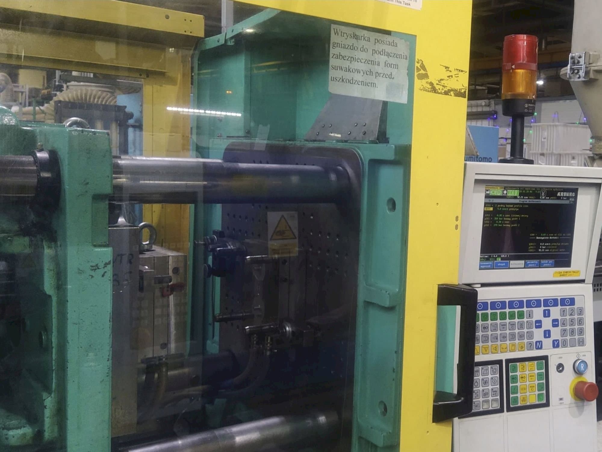 A Arburg 420S ALLROUNDER 1000-350  gép elölnézete