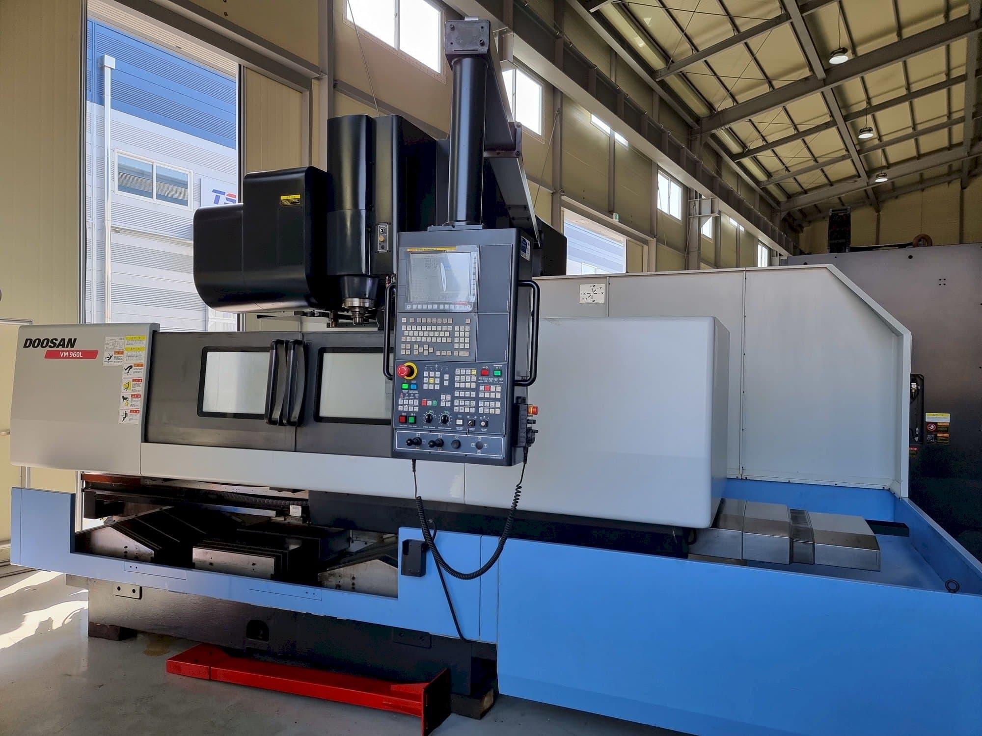 A Doosan VM 960L  gép elölnézete