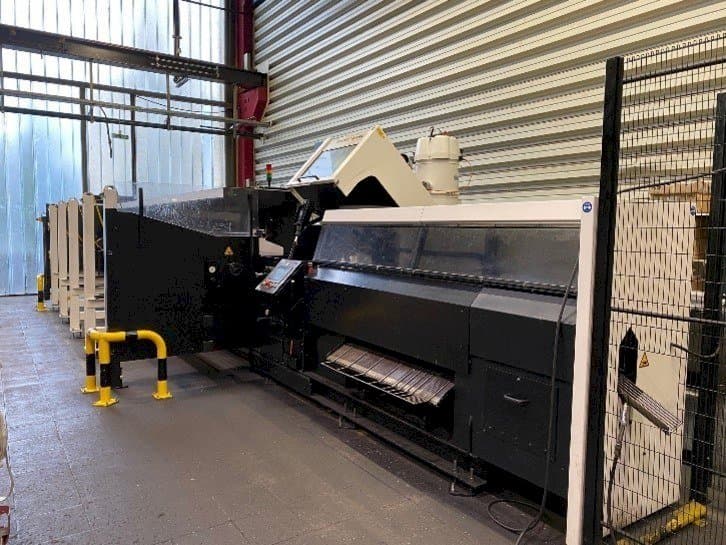 A RSA RASACUT SC 1000  gép elölnézete