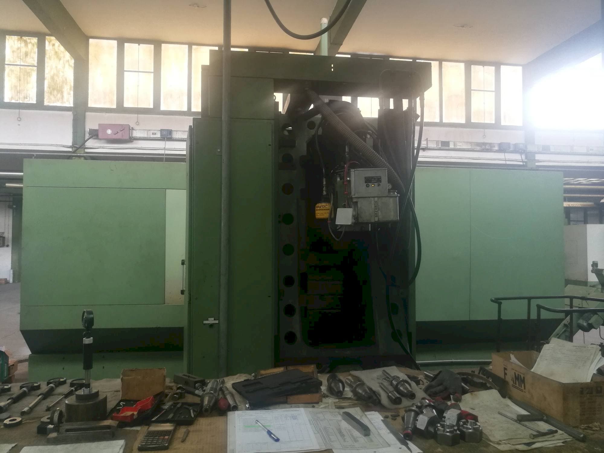 A HELLER PFU3  gép elölnézete