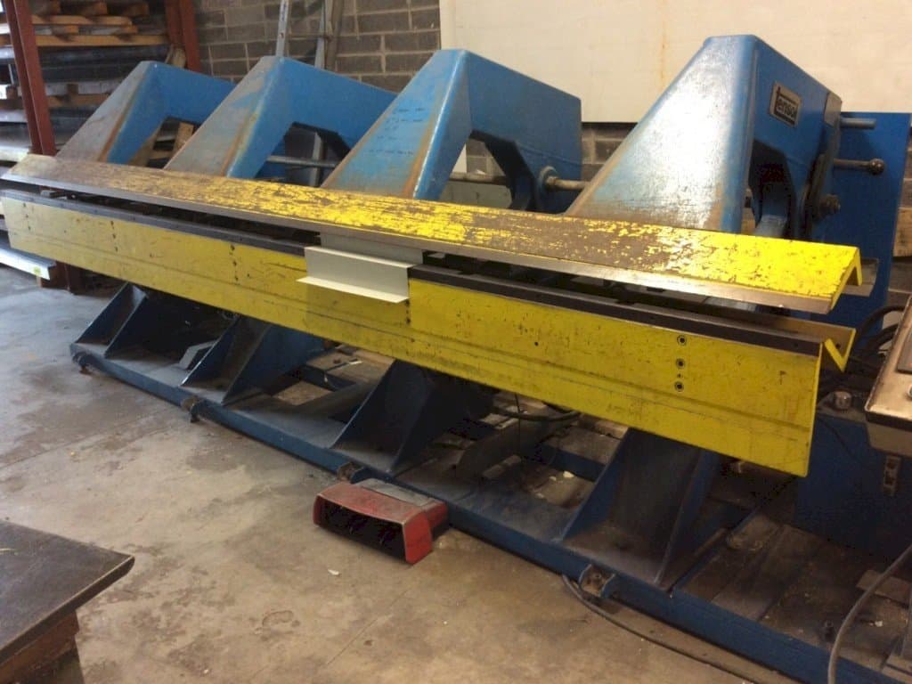 A Tensol P200-4  gép elölnézete