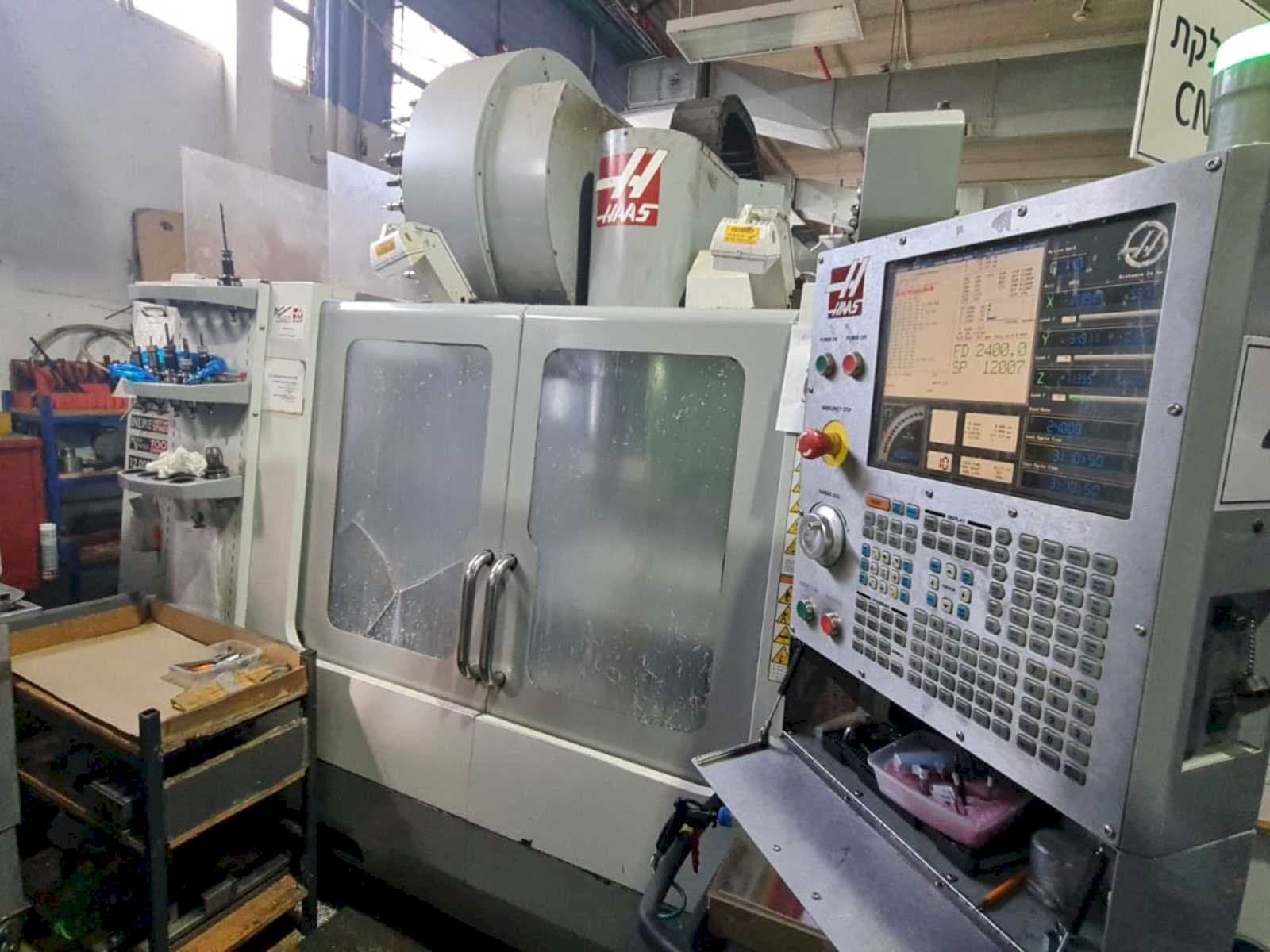 A HAAS VF-3SS  gép elölnézete