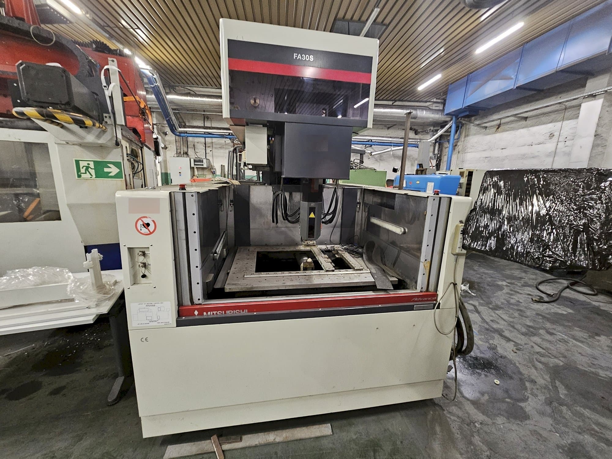 A Mitsubishi FA30VM gép elölnézete
