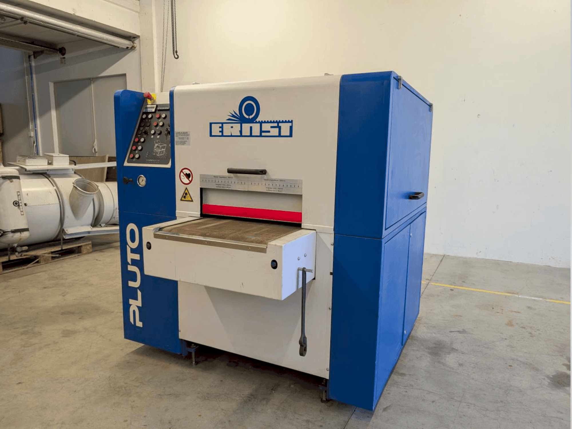 A ERNST PLUTO EDD  gép elölnézete