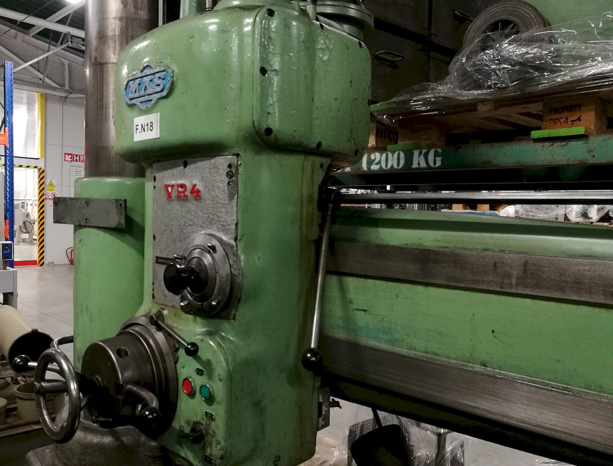 A KOVOSVIT MAS VR 4 gép bal oldali nézete