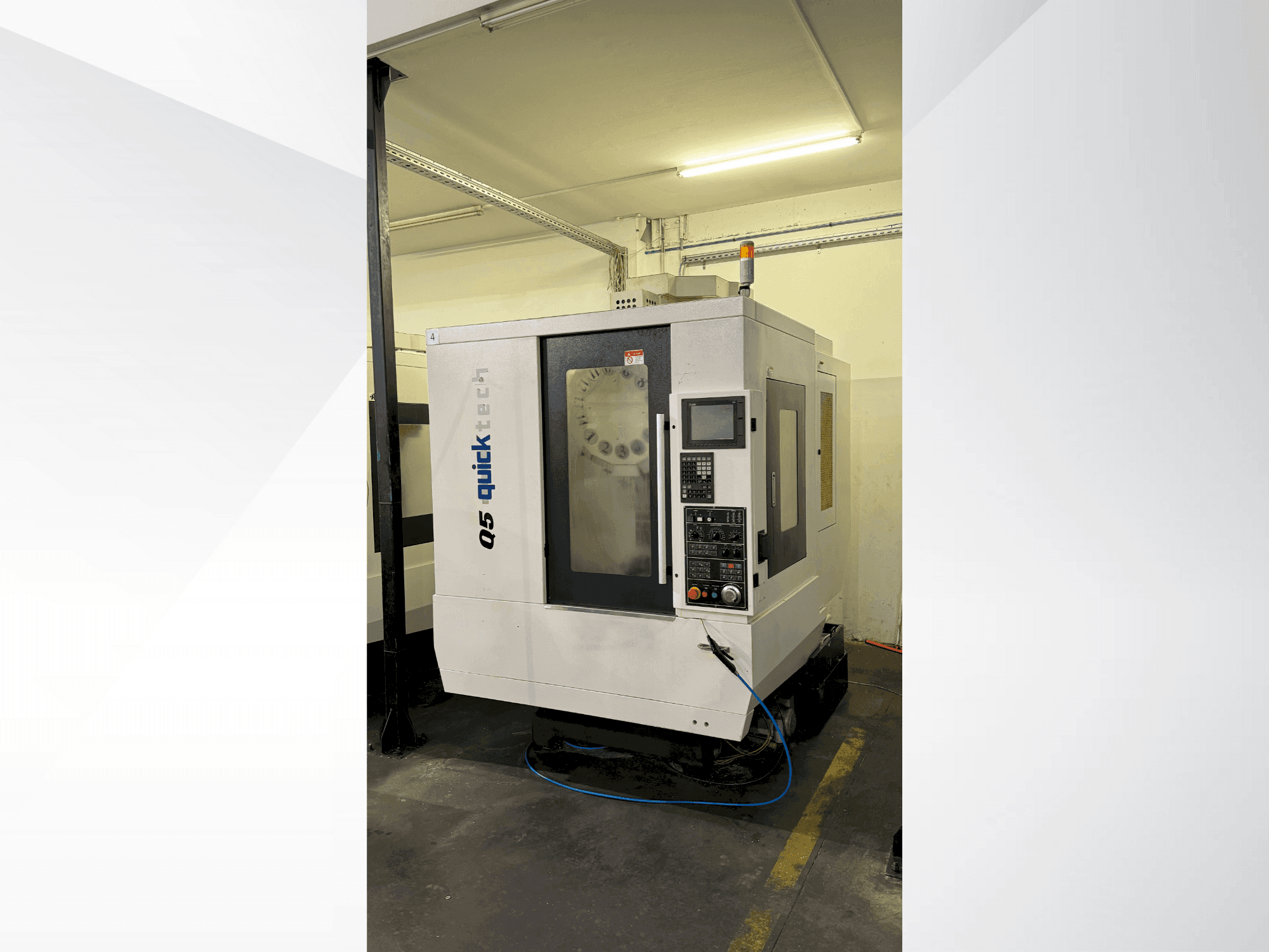 A Quick-Tech Q5  gép elölnézete