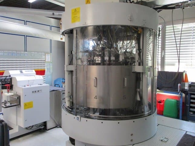 A MIKRON Multistar CX-24  gép elölnézete