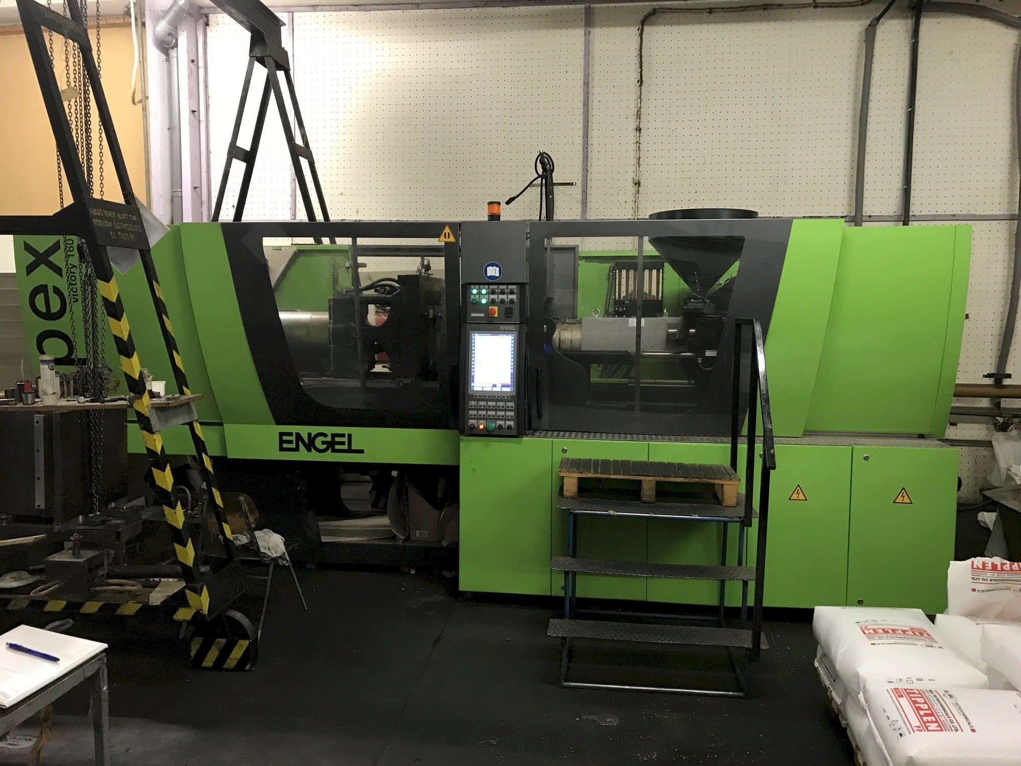 A ENGEL Victory 650/160 Spex  gép elölnézete