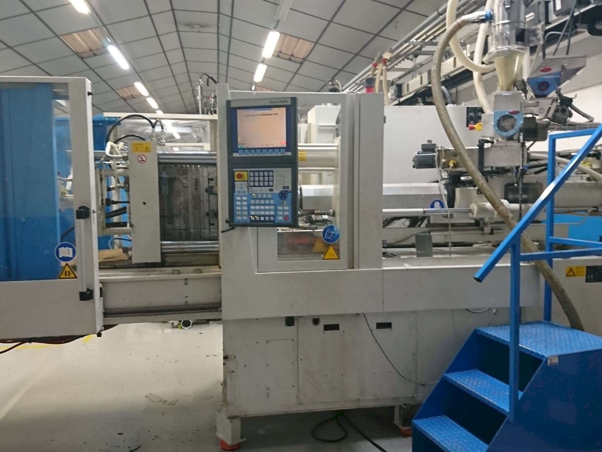 A Krauss Maffei 80-750 CX  gép elölnézete