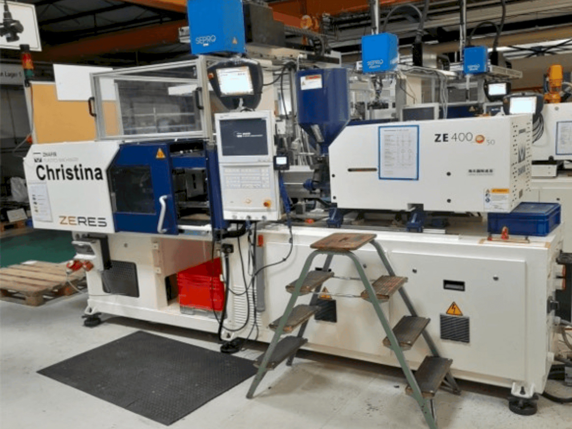 A HAITIAN ZHAFIR Zeres ZE400  gép elölnézete