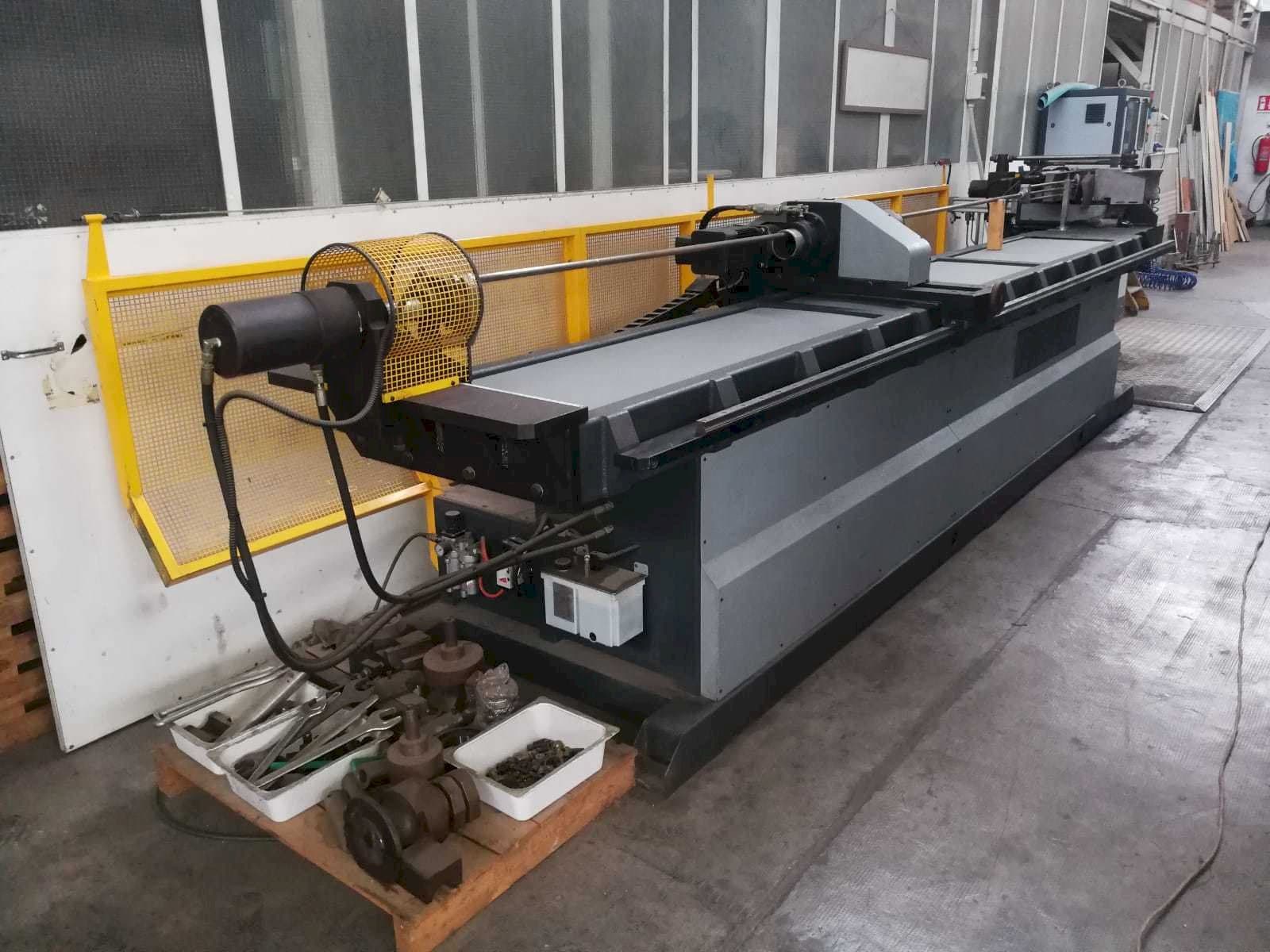 A MACRI EURO 80 CN3PC  gép elölnézete