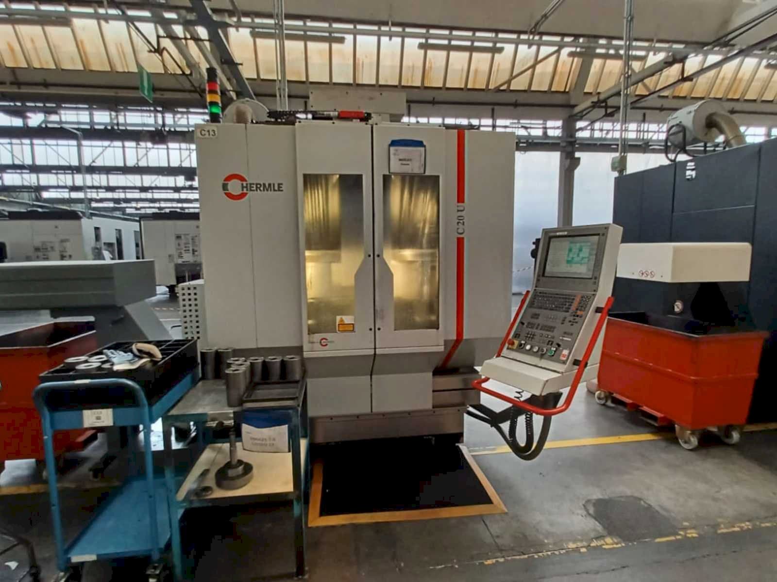 A HERMLE C20U  gép elölnézete