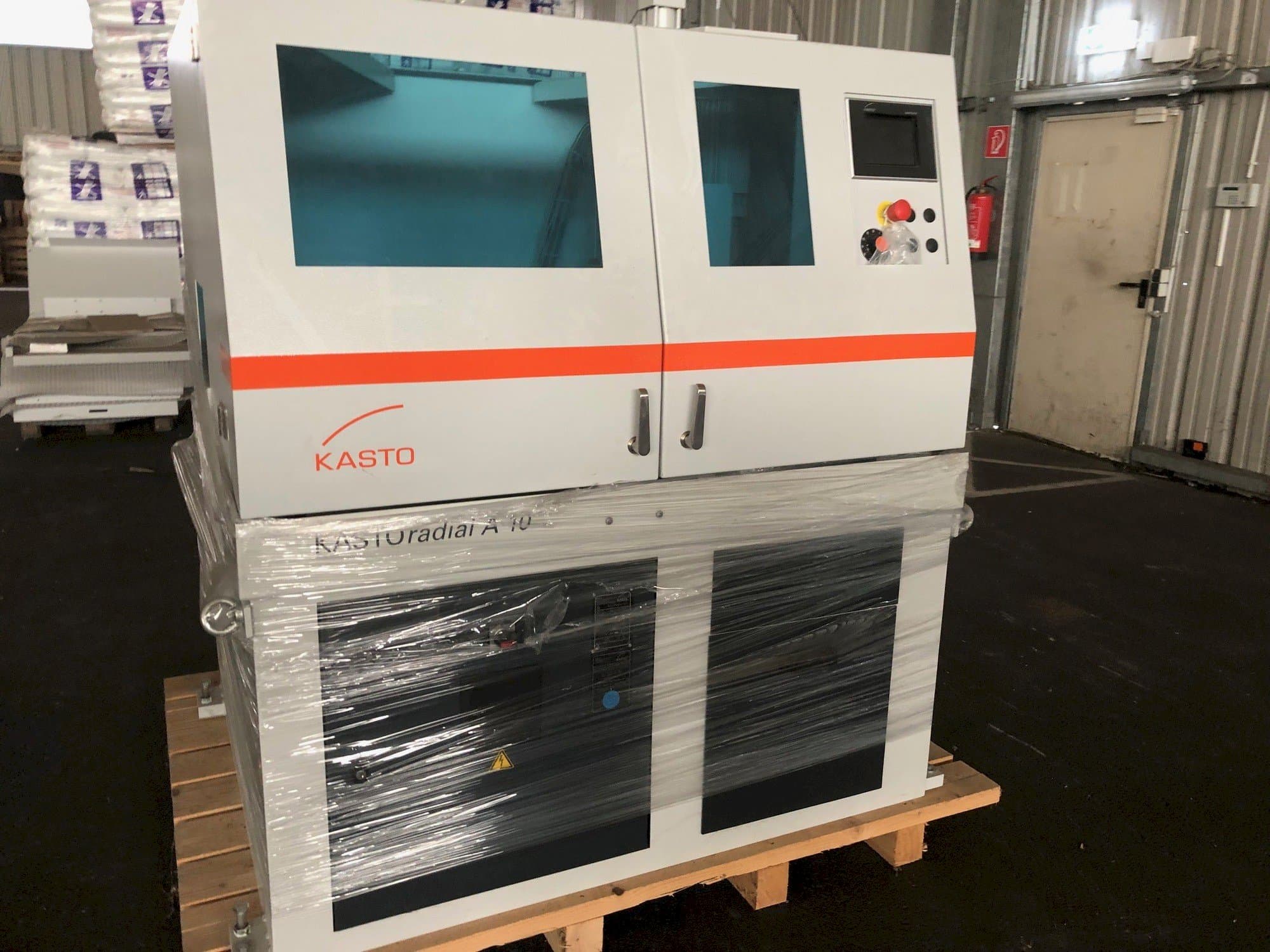 A KASTO Radial A10  gép elölnézete