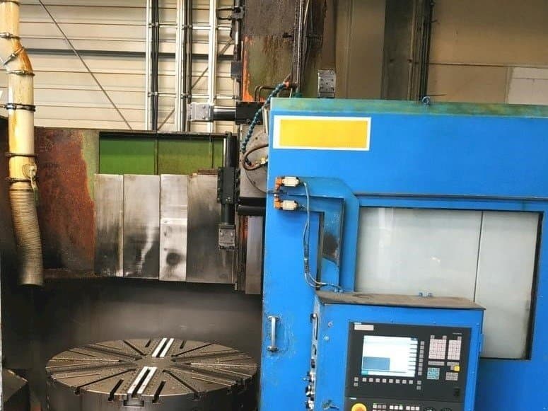 A Carnaghi AT 1400  gép elölnézete