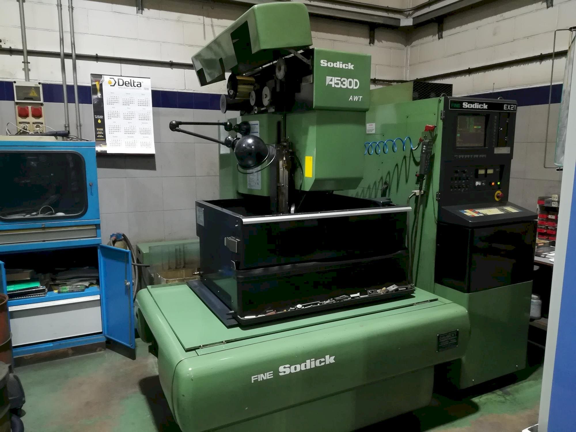 A Sodick A-530D  gép elölnézete