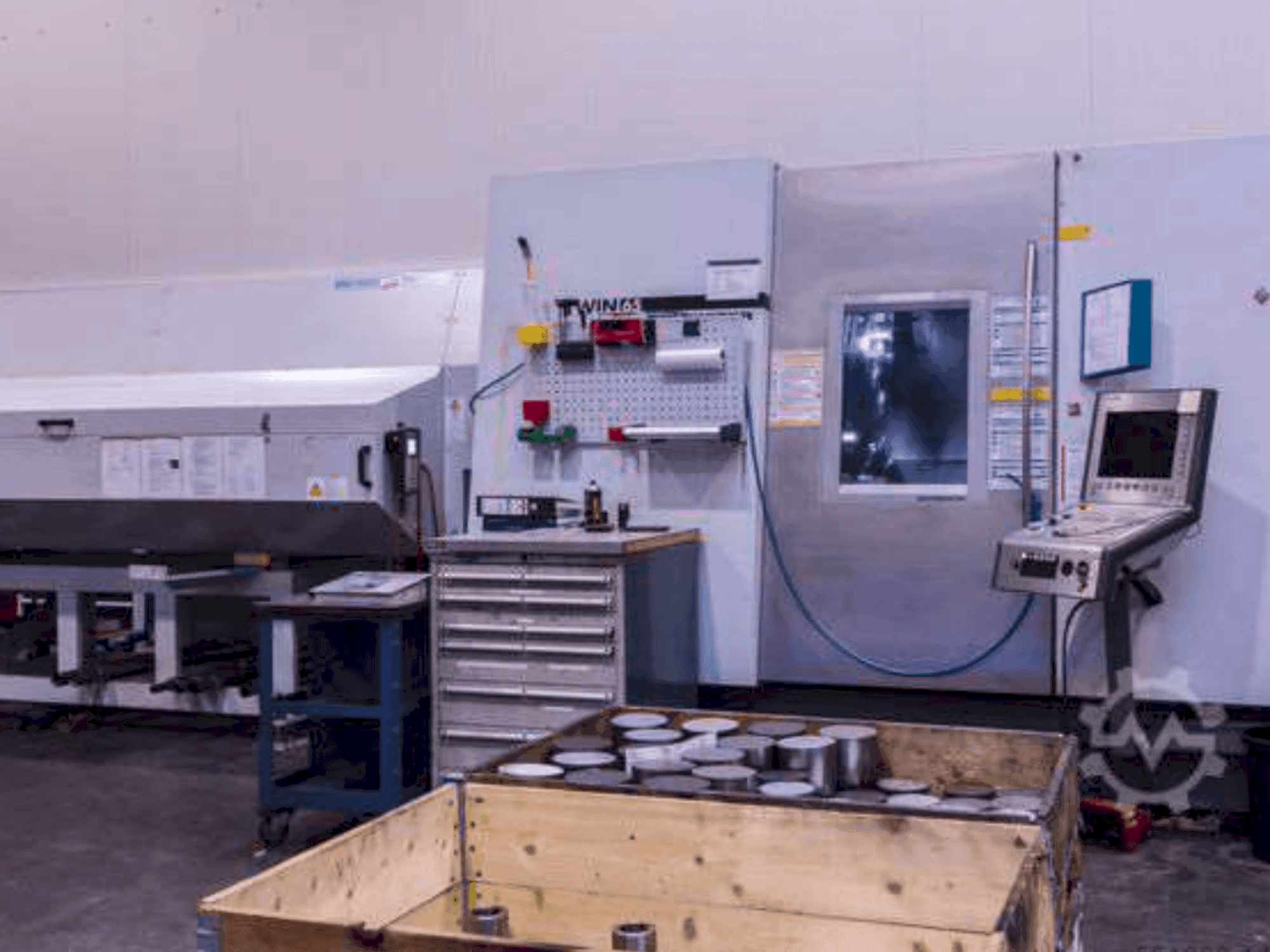 A DMG Gildemeister Twin 65 (2004)  gép elölnézete