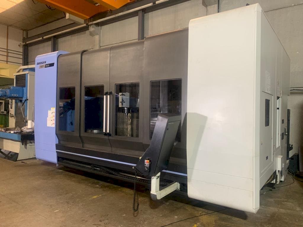 A Doosan VCF 850 LSR  gép elölnézete