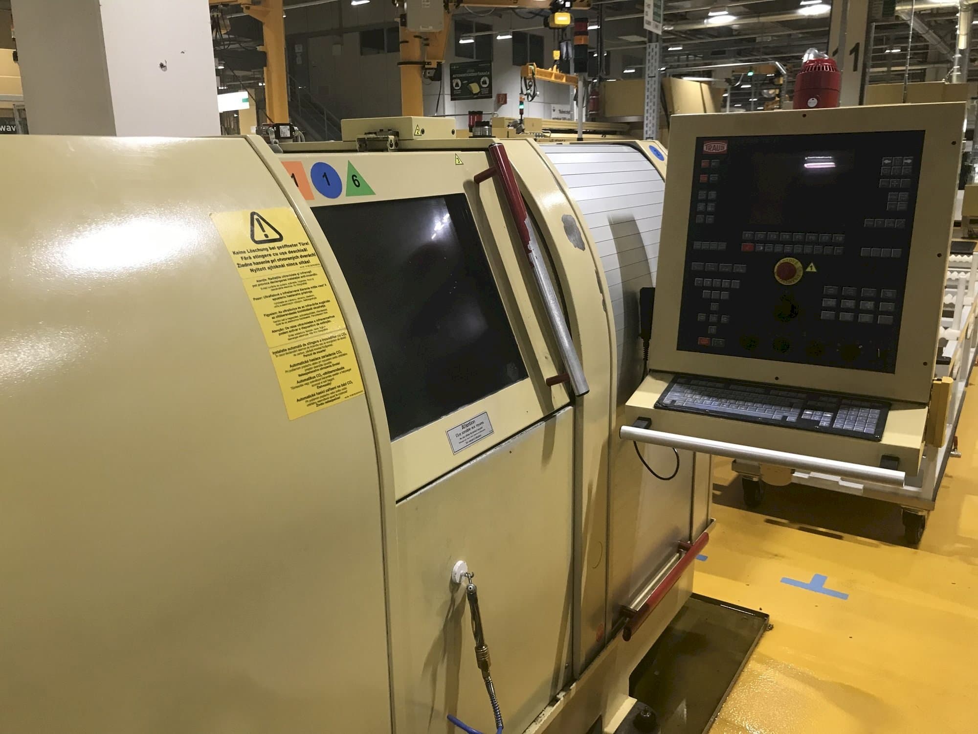 A TRAUB TNL 26 K  gép elölnézete