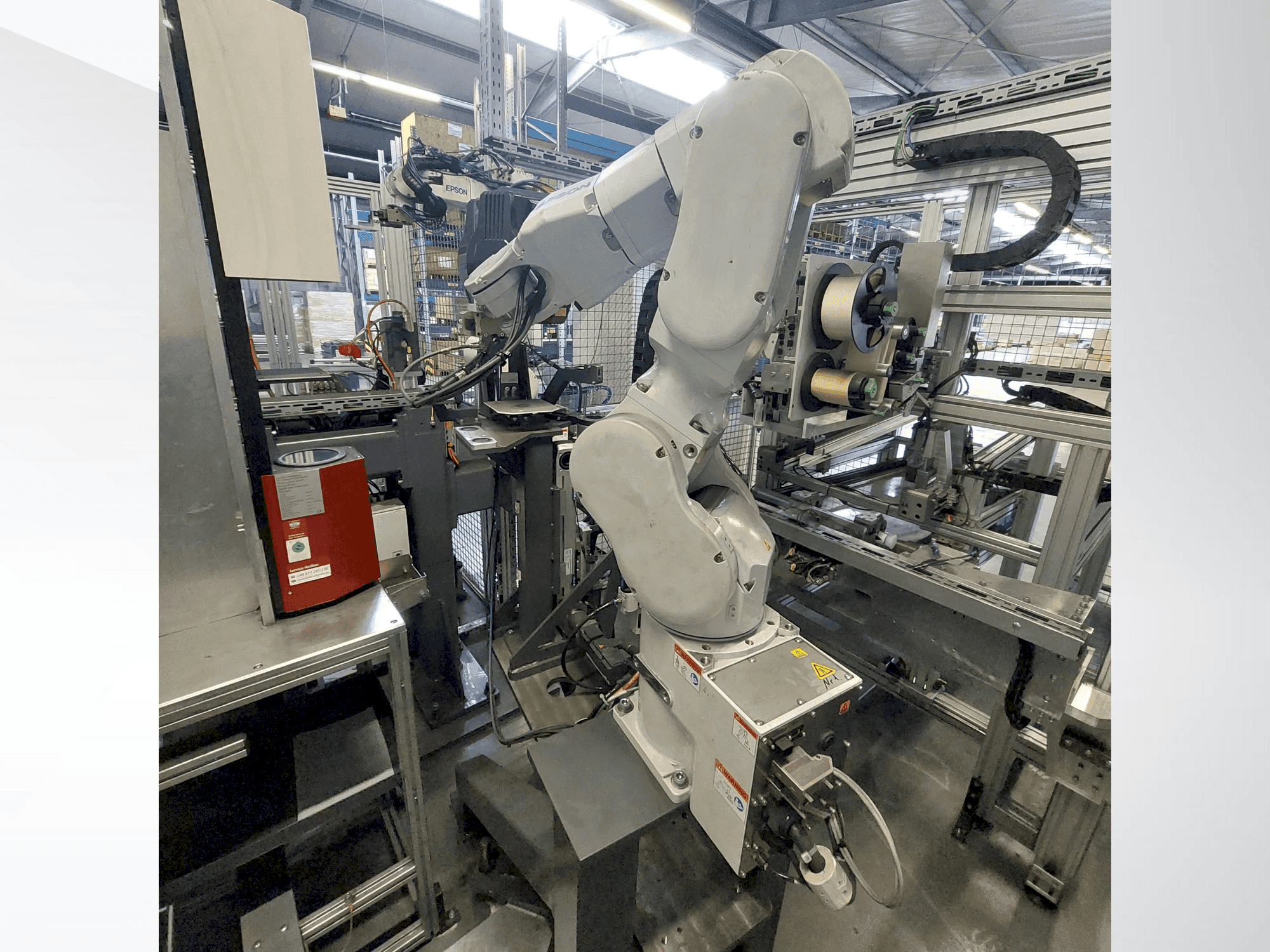 A EPSON C8A-901 S  gép elölnézete