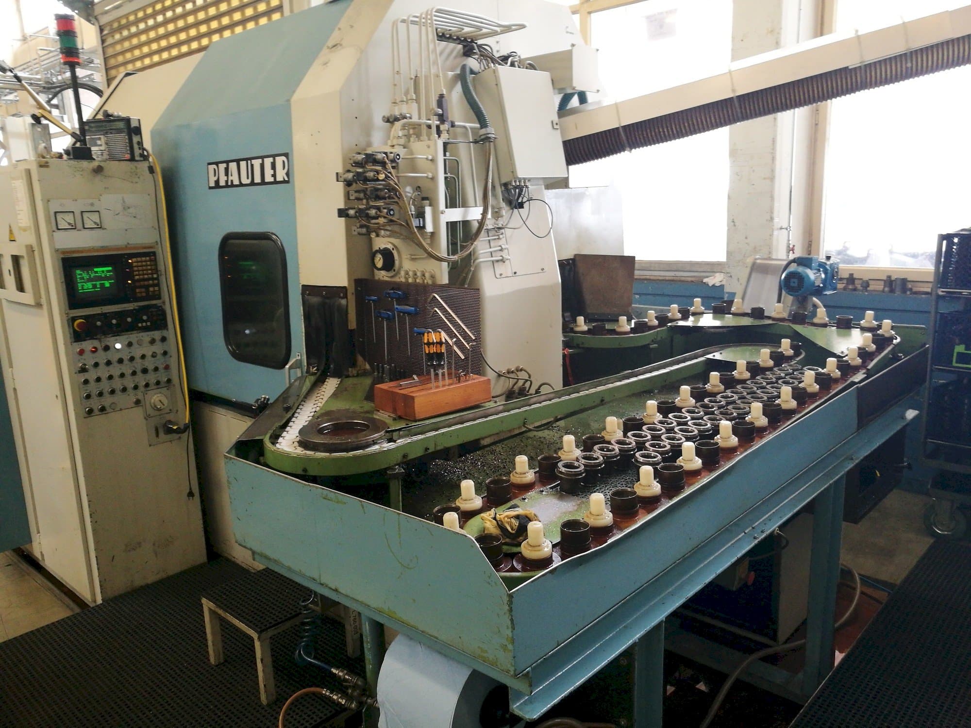 A Pfauter PA 320 NC  gép elölnézete