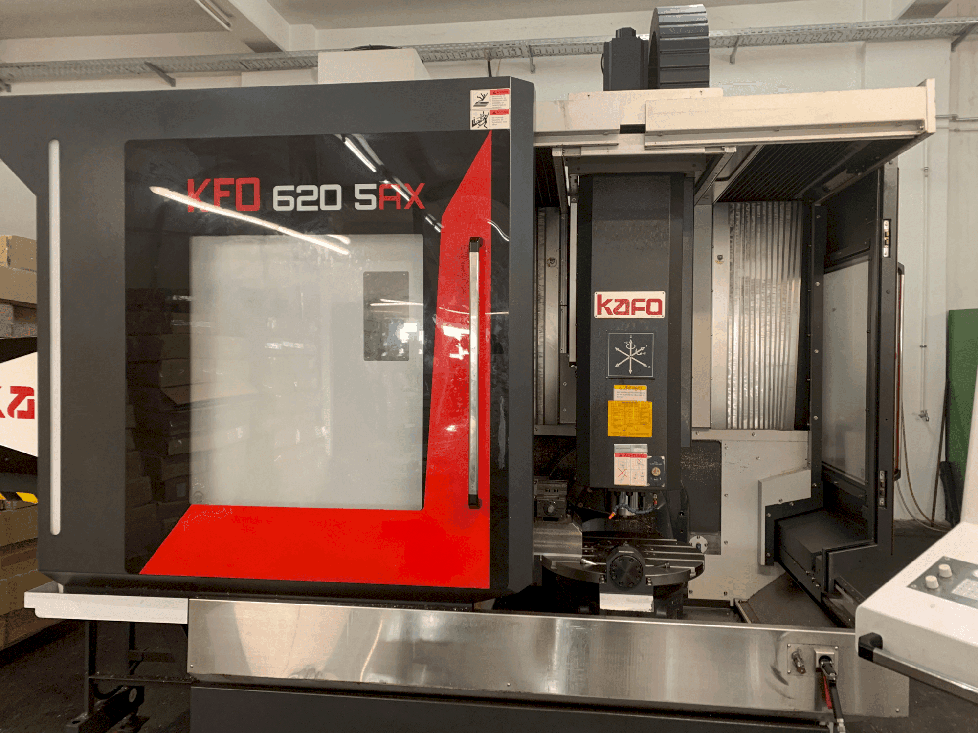 A KAFO KFO 620 5AX  gép elölnézete