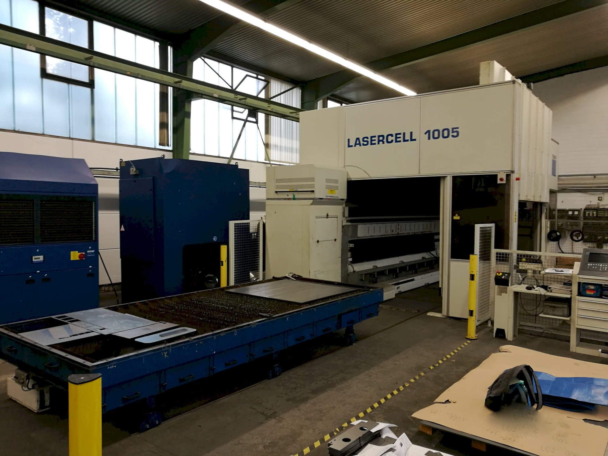 A Trumpf Lasercell TLC 1005  gép bal oldali nézete