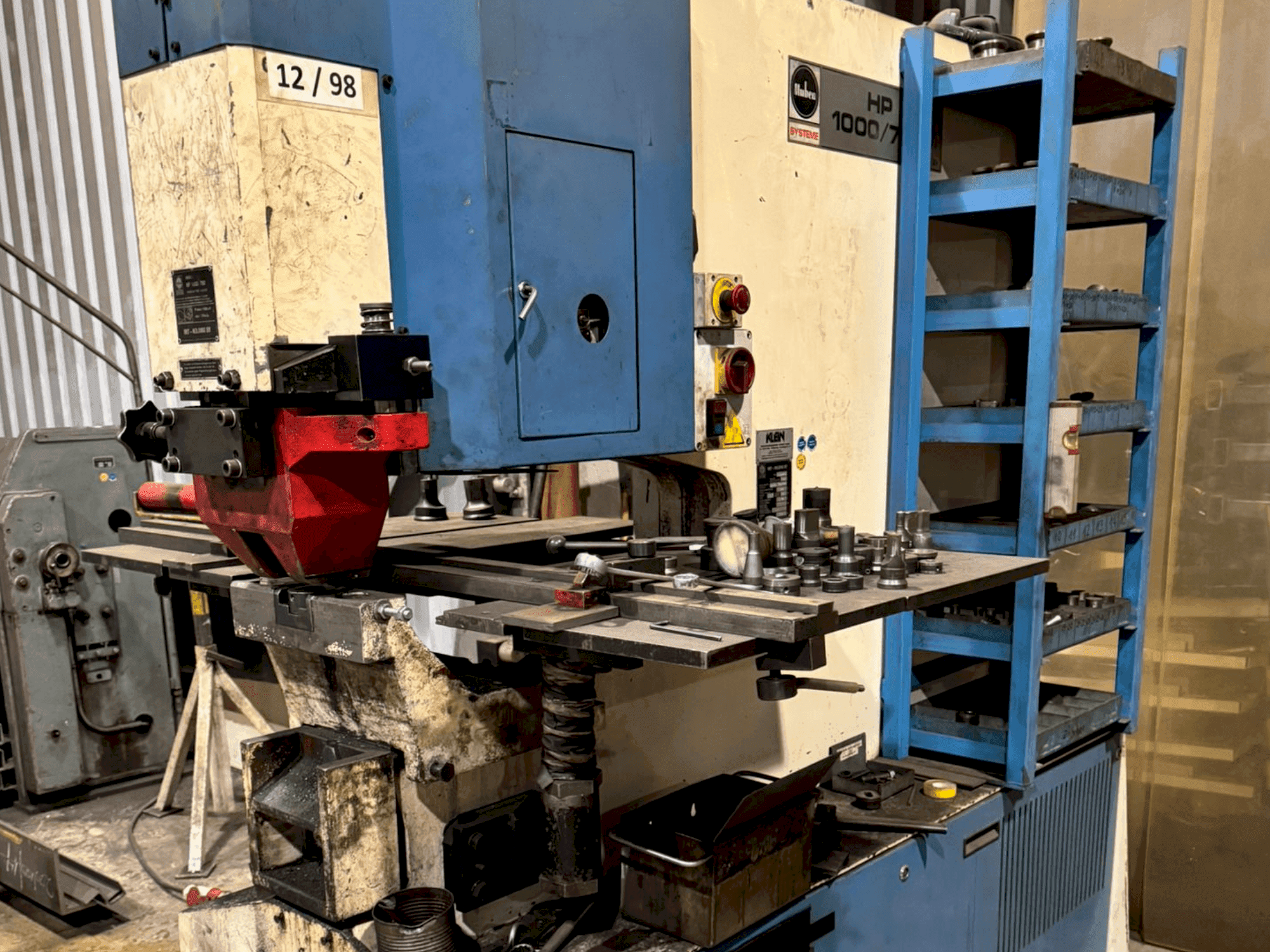 A KLEIN HP 1000/760  gép elölnézete