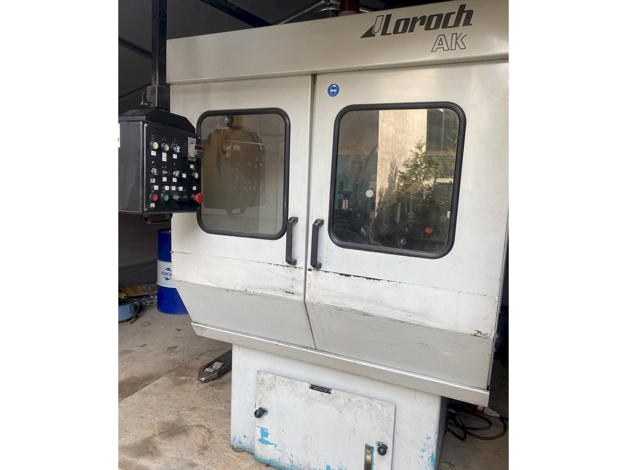 A Loroch AK  gép elölnézete