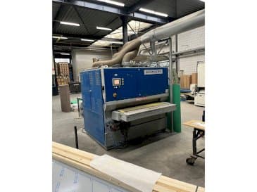 A BUTFERING PRIMA 313 RRT  gép elölnézete
