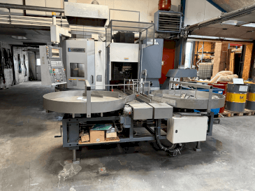 A Okuma VTurn LVT300-M  gép elölnézete