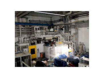 A EXTRAPLAST 140to  gép elölnézete