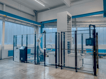 A FANUC ARC Mate 120iD/35, M-20iD/35 gép elölnézete