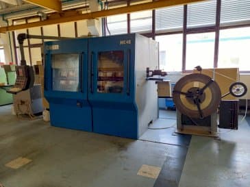 A Bihler MULTICENTER MC42  gép elölnézete