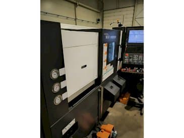 A Hyundai Wia SE2200LMSC gép elölnézete