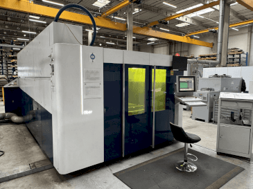 A TRUMPF TruLaser 5030 Fiber gép elölnézete