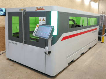 A Baykal BLE PRO 1530  gép elölnézete