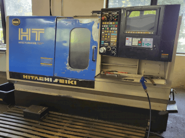 A HITACHI SEIKI HT 20SII  gép elölnézete