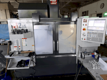 A HAAS VF 2 SS  gép elölnézete