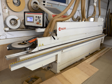 A SCM OLIMPIC K 560  gép elölnézete