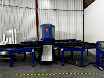 A TECHNOLOGY Tecnotransfer 1500x3000  gép elölnézete