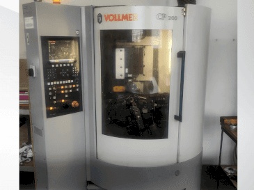 A VOLLMER CP 200 gép elölnézete