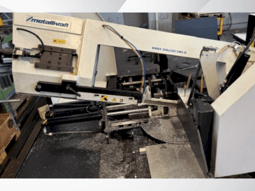 A Metallkraft  BMBS 300X320  gép elölnézete