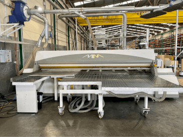 A MACMAZZA Top Saw gép elölnézete