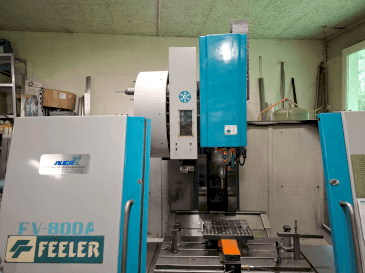 A Feeler FV-800A  gép elölnézete