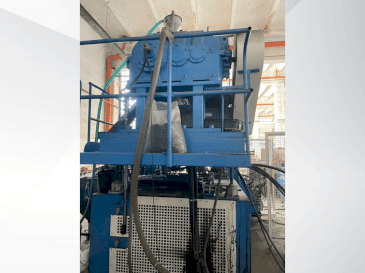 A KAUTEX KEB 120  gép elölnézete