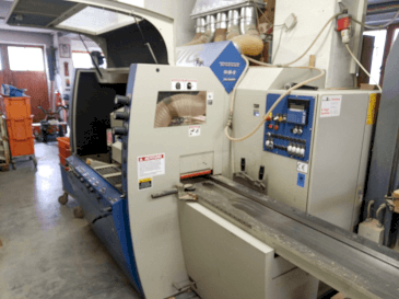 A WEINIG / DIMTER Unimat 500  gép elölnézete