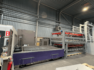 A Bystronic ByTrans 3015 Standard gép elölnézete