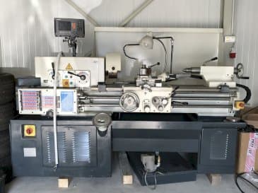 A TOS JSV-18RA  gép elölnézete